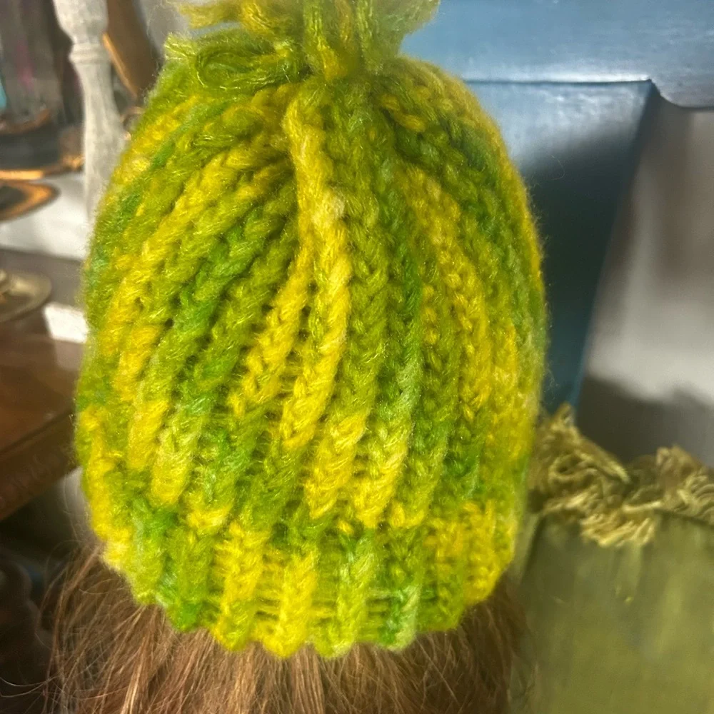 Vintage Green Knitted Beanie - Picture 5 of 10
